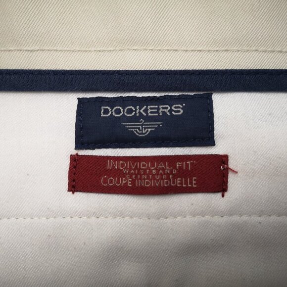 Dockers' Individual Fit Waistband Men's Size 36/32 Flat Front Straight Leg Pants - Picture 3 of 12